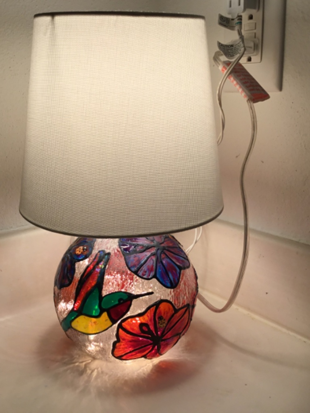 Hand Painted Hummingbird and Hibiscus Flower 13 inch lamp - Picture 5 of 9